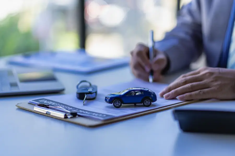 How Financial Services Help Improve Long Term Money Habits Denver, CO